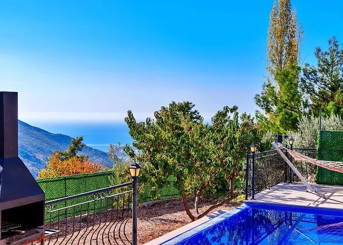 İslamlar 3 Bedroom With Private Pool Калкан