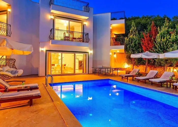 İslamlar 3 Bedroom With Private Pool Калкан